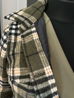 Jacquard jacket bounded checks