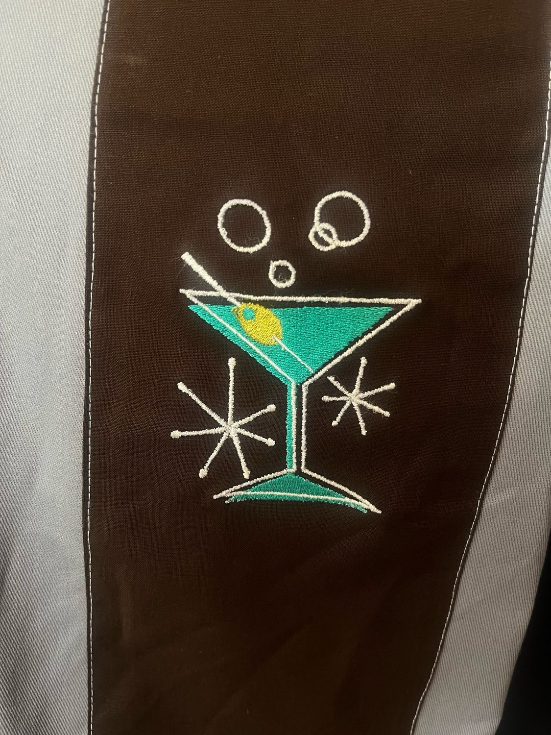 Bowlingshirts: cocktail 🍹 bowling 🎳 cactus 🌵 Bowlingshirts: cocktail 🍹 bowling 🎳 cactus 🌵, Borduursel: Cocktail