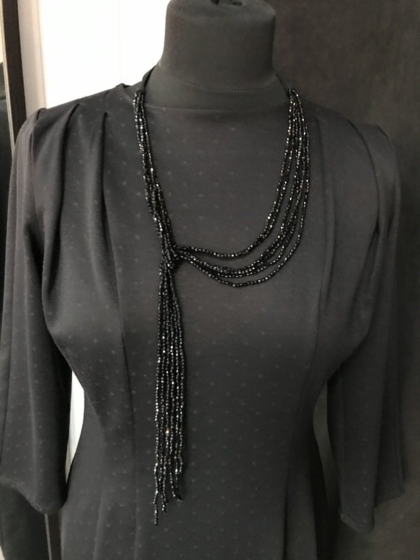 Asymmetrische zwarte ketting