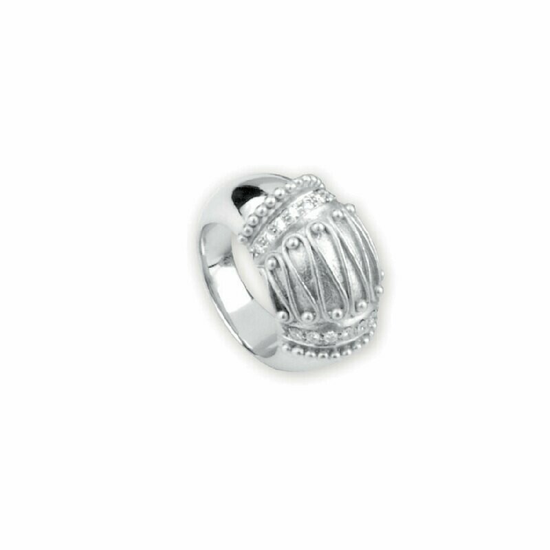 Etruscan 18KT White Gold Ring Etruscan 18KT White Gold Ring