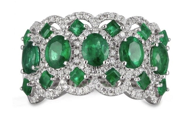 Gregg Ruth 18KT White Gold Emerald Diamond Ring
