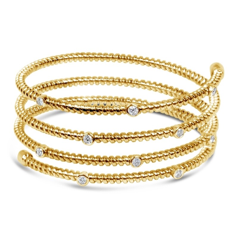 Flexible yellow gold cuff