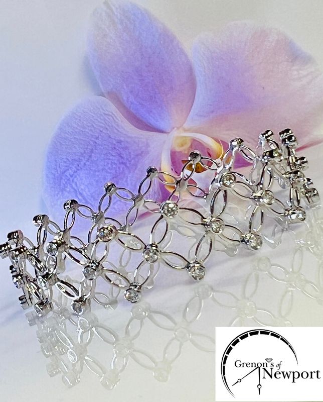 18KT White Gold Transformable Ring & Bracelet