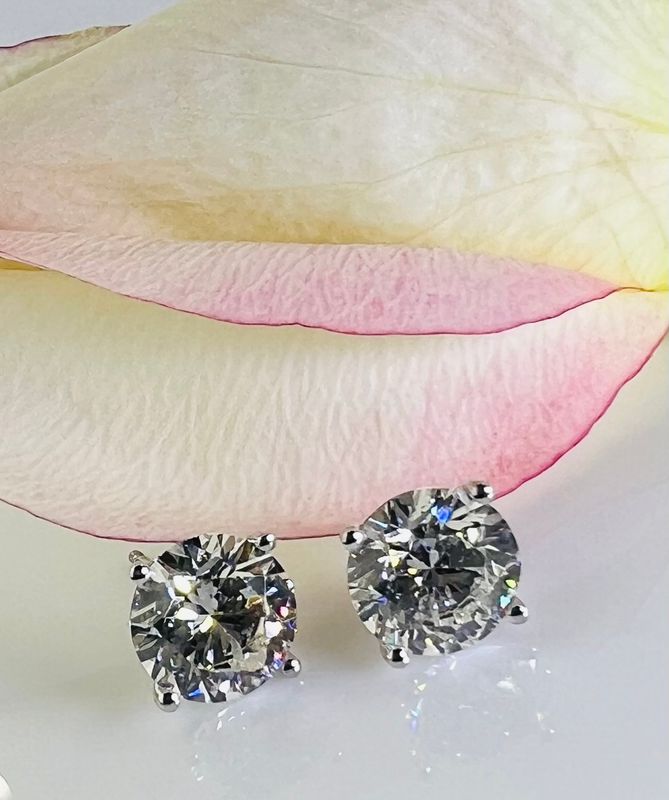 4.10ctw Round Brilliant Cut 14KT White Gold Diamond Stud Earrings