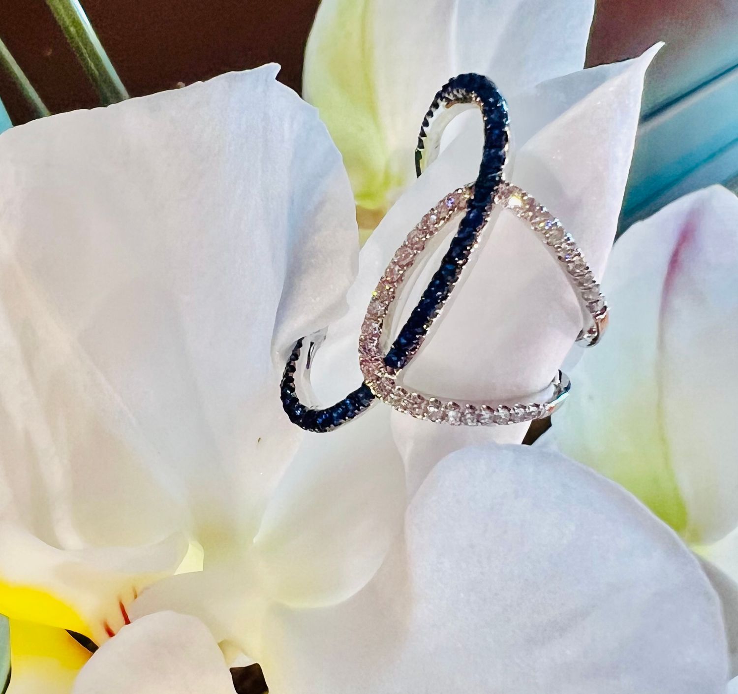 Diamond & Blue Sapphire ring
