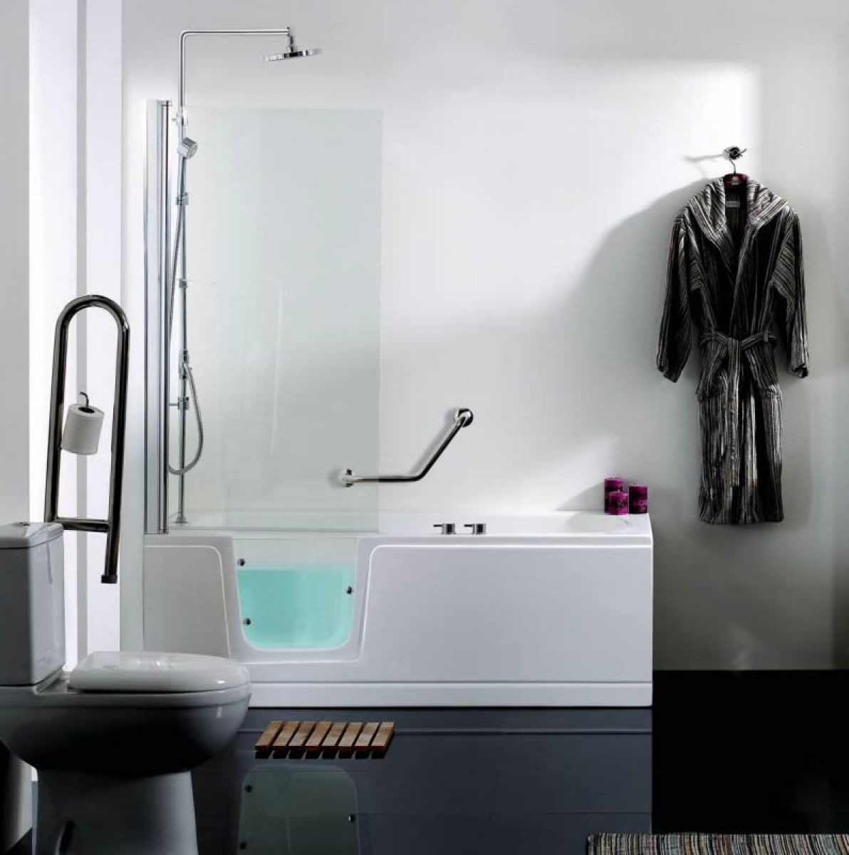 Phoenix Ambulant Comfort Walk-In Bath