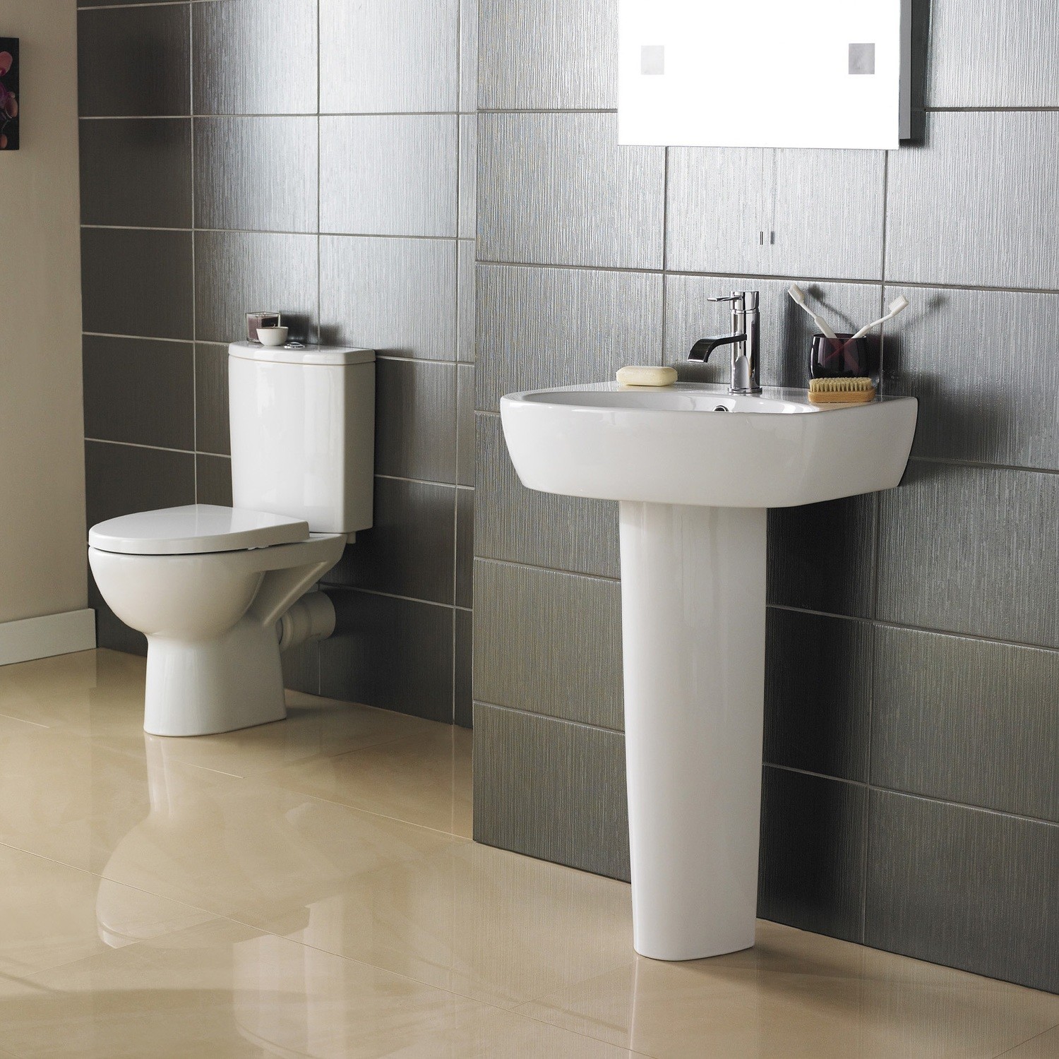 Parva 4 Piece Suite