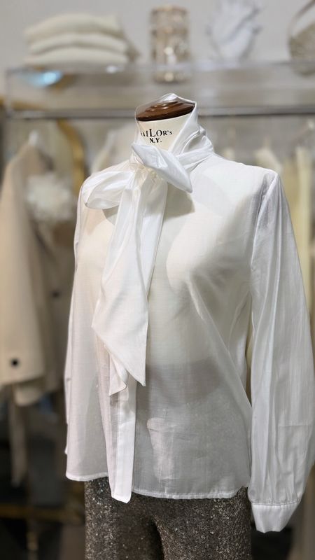 Camicia bianca fiocco