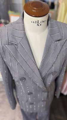 Tailleur grigio strass