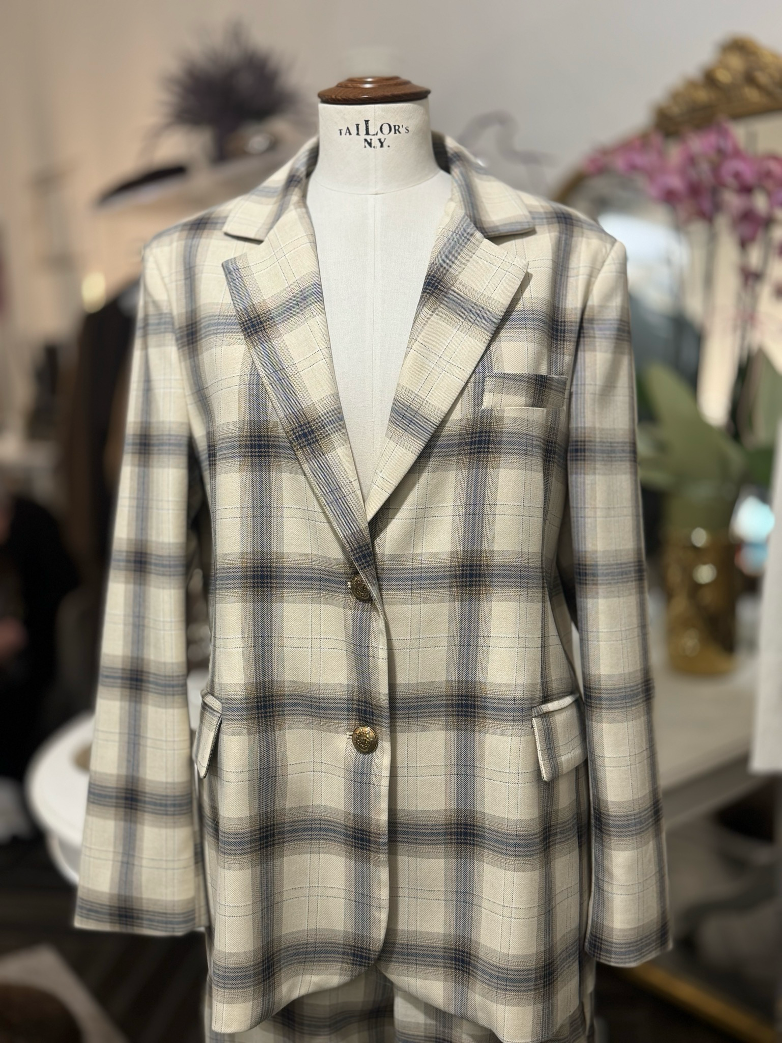 Tailleur check chiaro