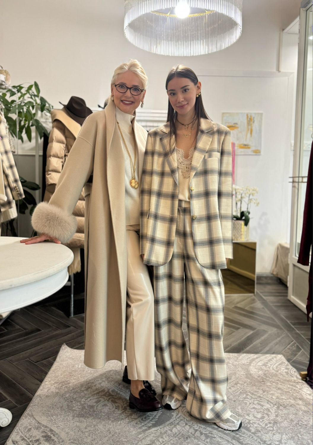 Tailleur check chiaro