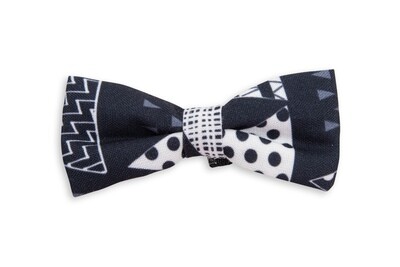 Bow Tie Triangular Drawn Pattern Black