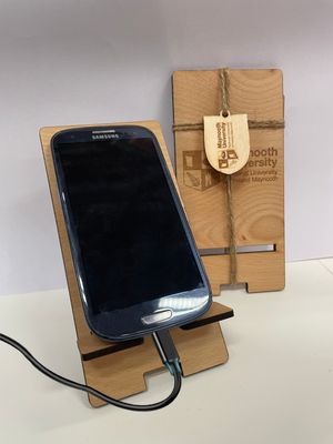 wood phone stand