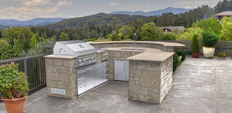 Saint Croix 8ft Bar x 9ft Island Design with Grill and Component Package – SKPSTCROIX-DES