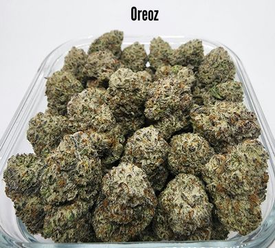Oreoz - Indica Dominant Hybrid (THC: 20%) EFFECTS: Relaxed, Tingly 01031