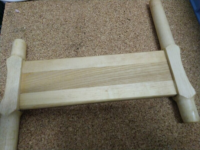 Avvolgicavo in legno