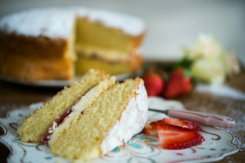 10" Victoria Sponge Cake (Gluten Free)