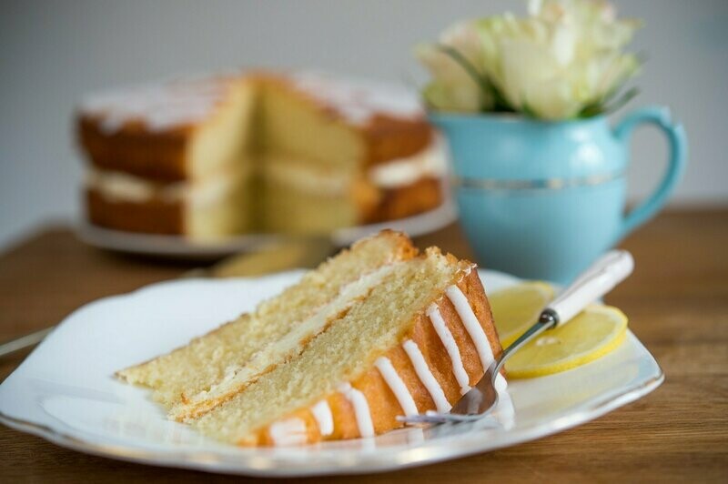 10" Lemon Drizzle Cake