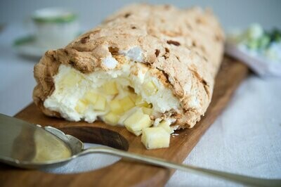 Pineapple & Honeycomb Roulade (18 portions)