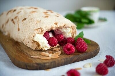 Raspberry Roulade (18 portions)