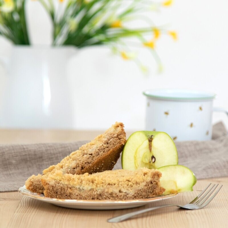 Apple Crumble Slice (24 portions)