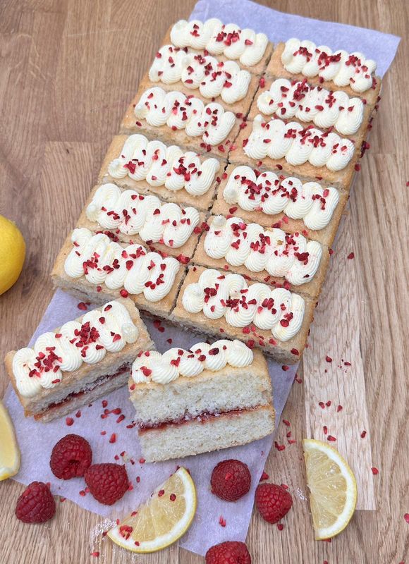 Vegan Lemon & Raspberry Traycake (14 portions)