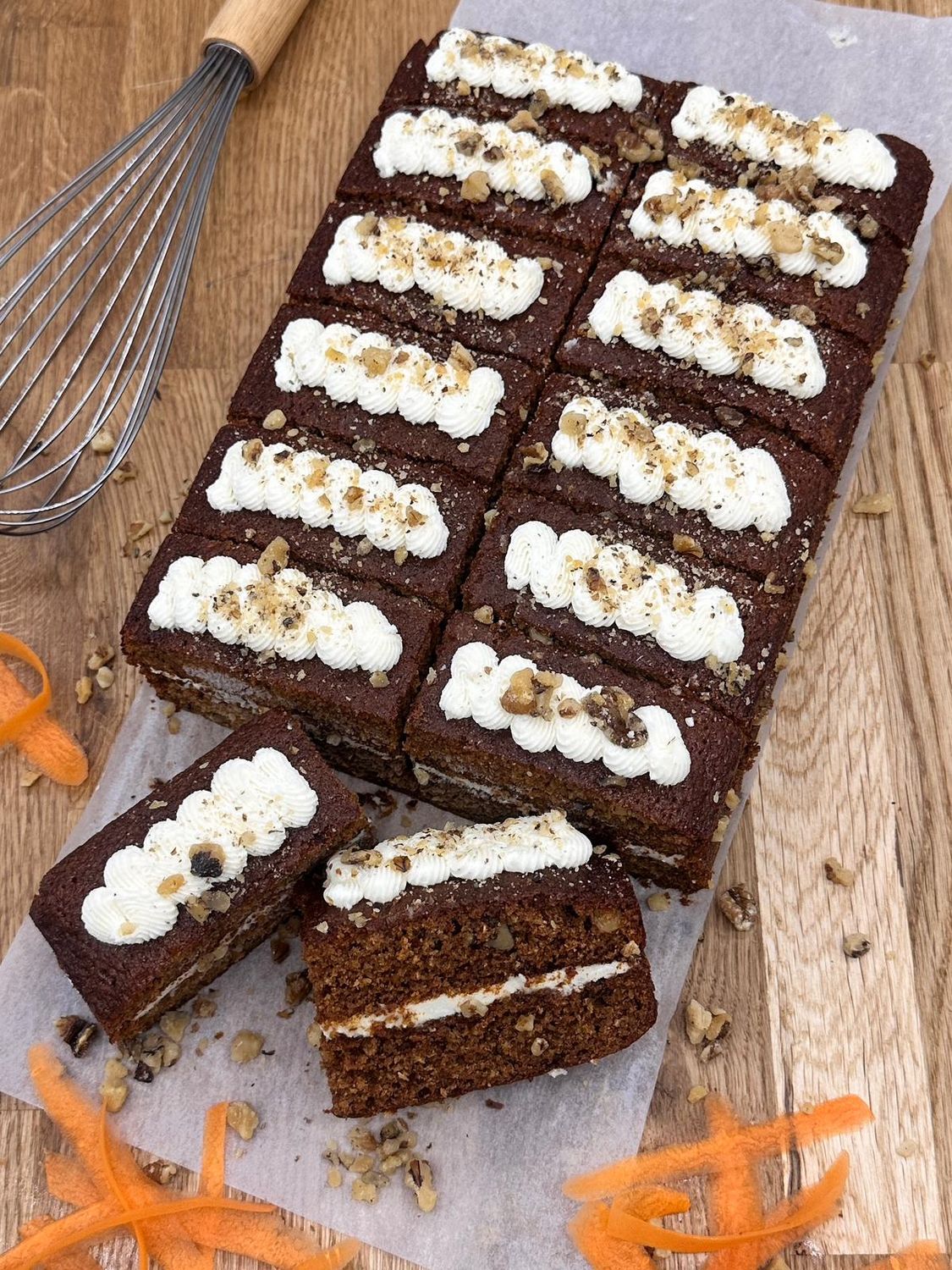 Carrot Traycake (14 portions)