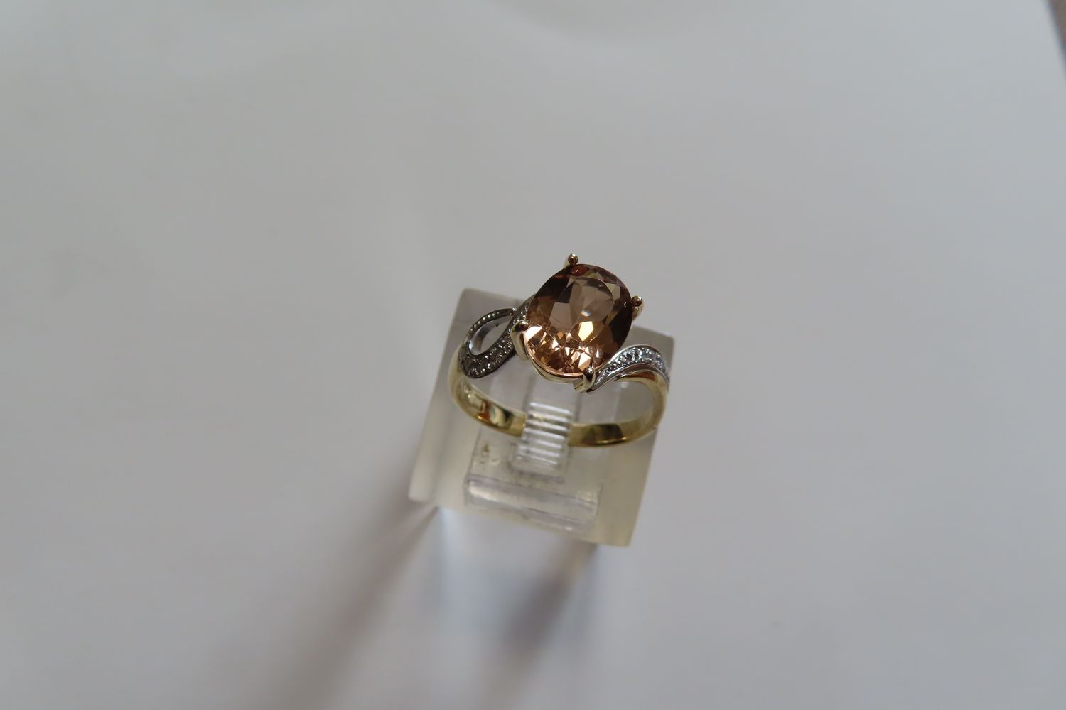 Champagne Topaz (2.8ct) &amp; Diamonds ring in 9ct 2 tone gold