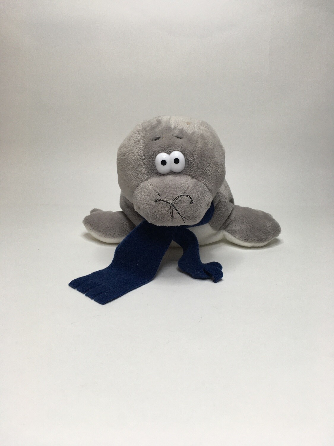 Robbe mit Schal 40cm selten