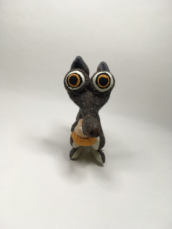 Eichhörnchen Handmade stehend 23cm Rarität