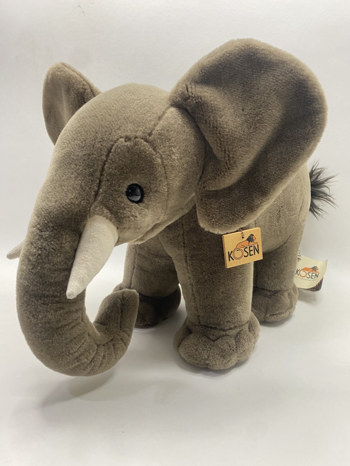 Elefant Kösener Spielzeug Manufaktur liegend 48cm 0.7kg Sammlerstück Neuwertig mit Etikett