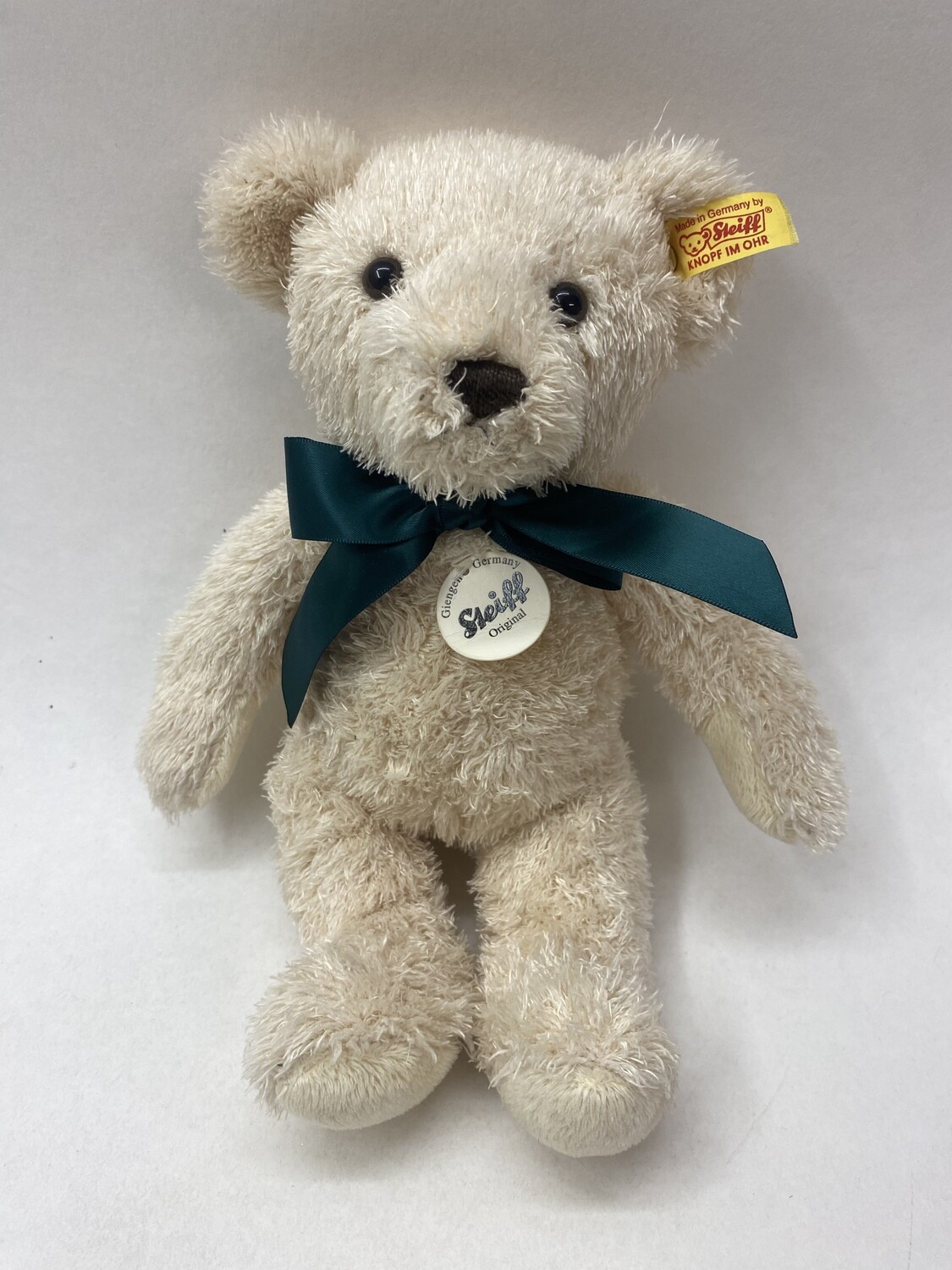 Steiff Teddybär Kaufhof 022494 mit Knopf, Fahne und Brustschild stehend 27cm Sammlerstück