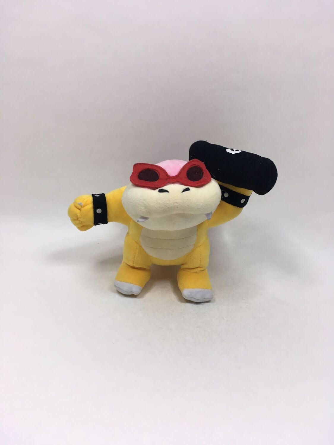 Super Mario Roy Koopa Nintendo stehend 23cm Rarität
