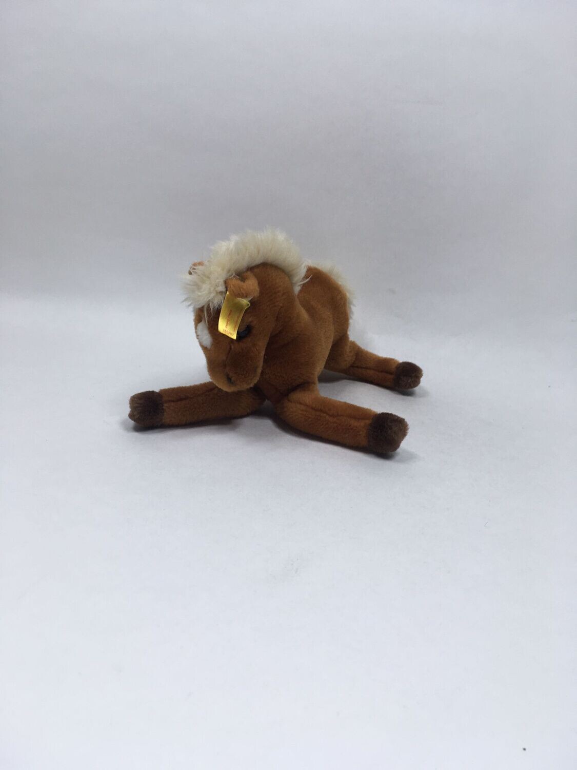 Steiff Pferd Fenny 280207 mit Knopf und Fahne stehend 28cm Sammlerstück