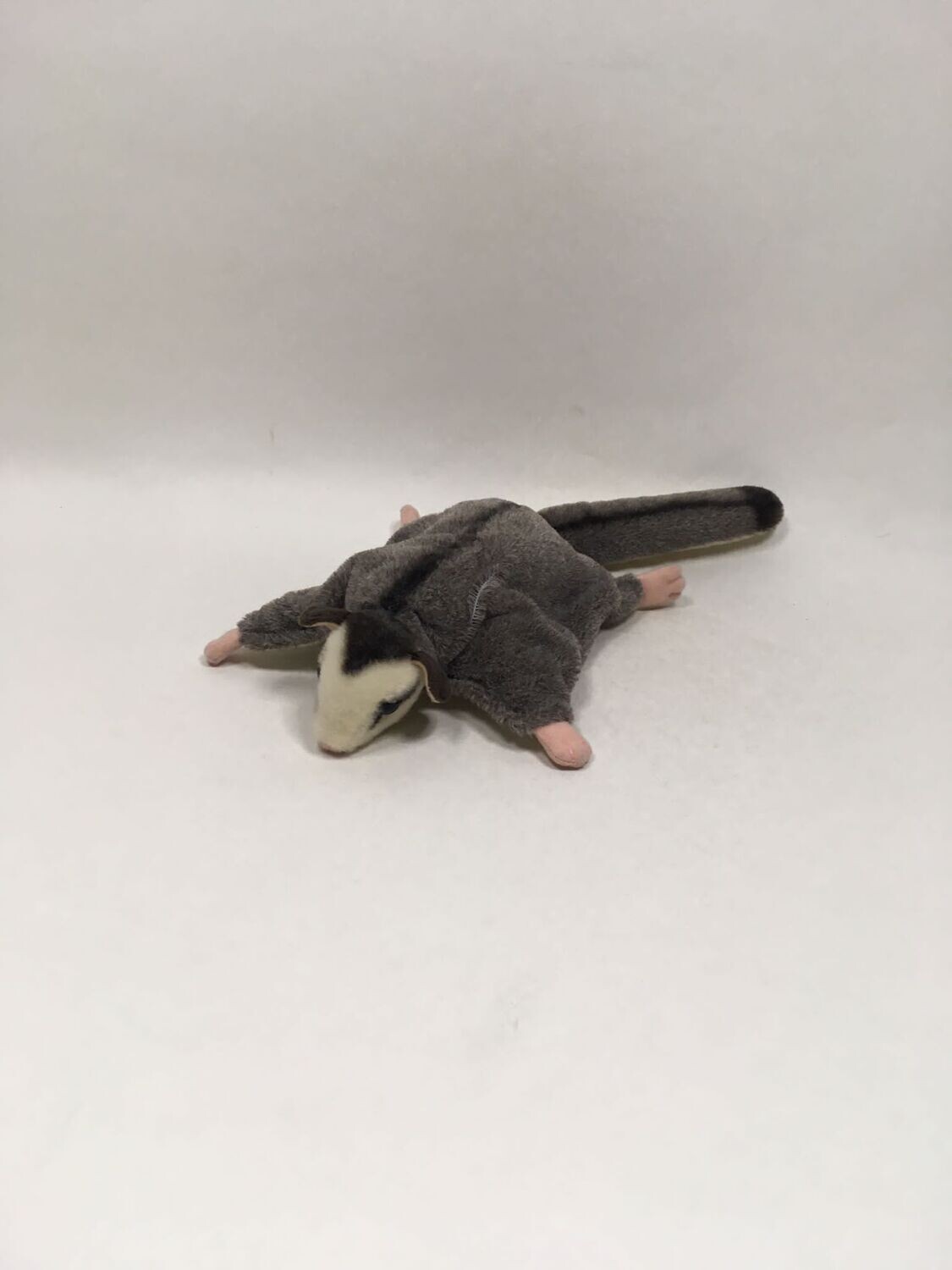 Flughörnchen Uni Toys liegend 35cm selten