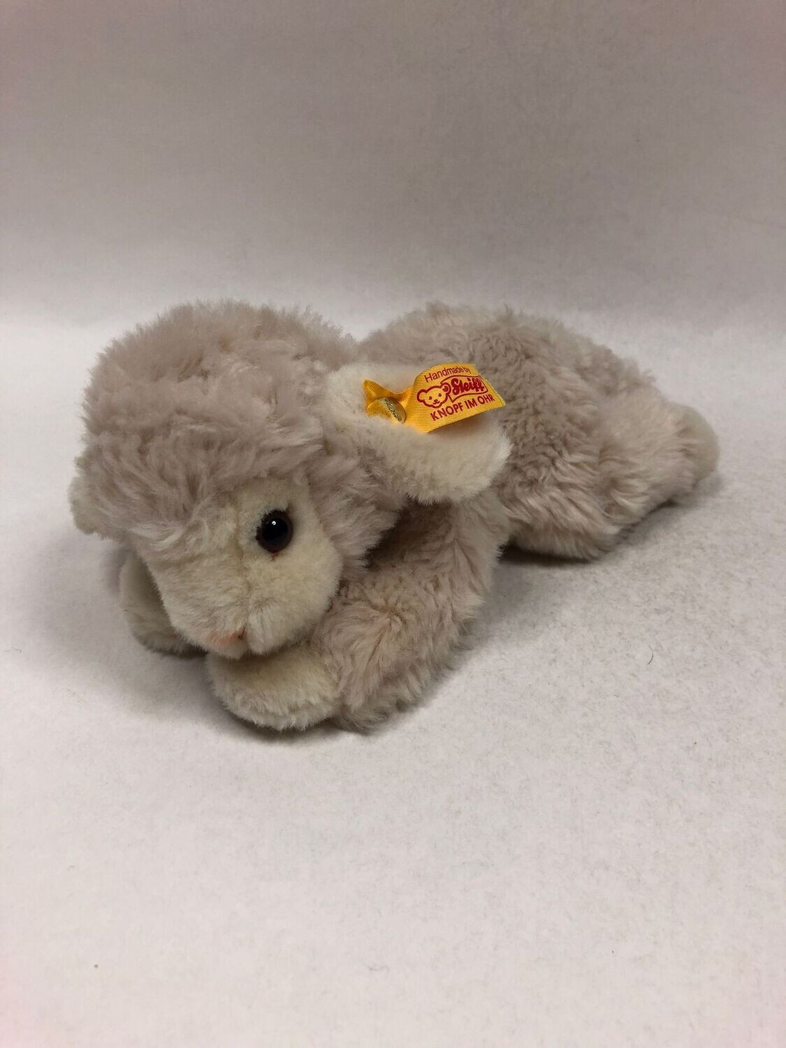 Steiff Lamm Linda 280030 mit Knopf und Fahne liegend 25cm Mega Rarität
