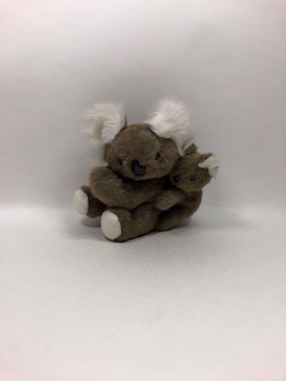 Koala mit Baby Kaufhalle sitzend 25cm Sammlerstück
