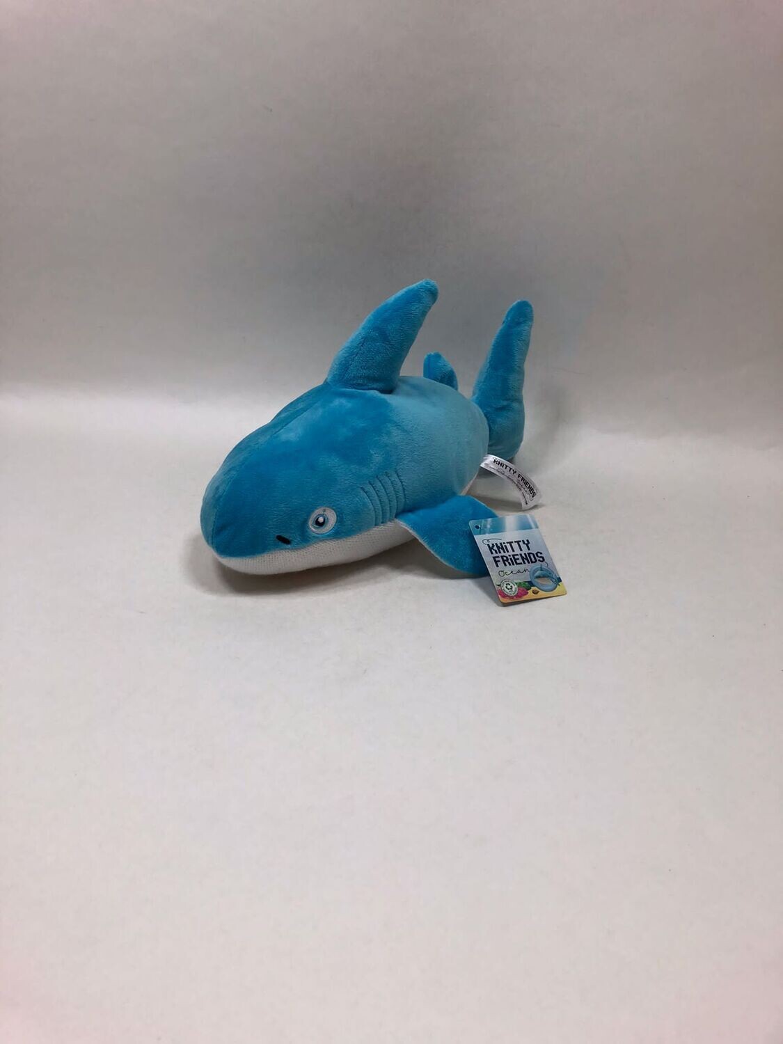 Hai Knitty Friends liegend 20cm Sammlerstück Neuwertig mit Etikett ( beliebt )