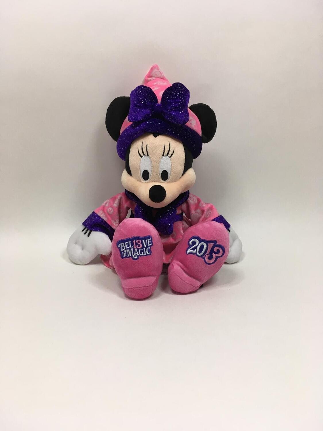 Disney Minnie Mouse Pink/Purple Wizard "Believe In Magic" 2013 stehend 45cm Sammlerstück