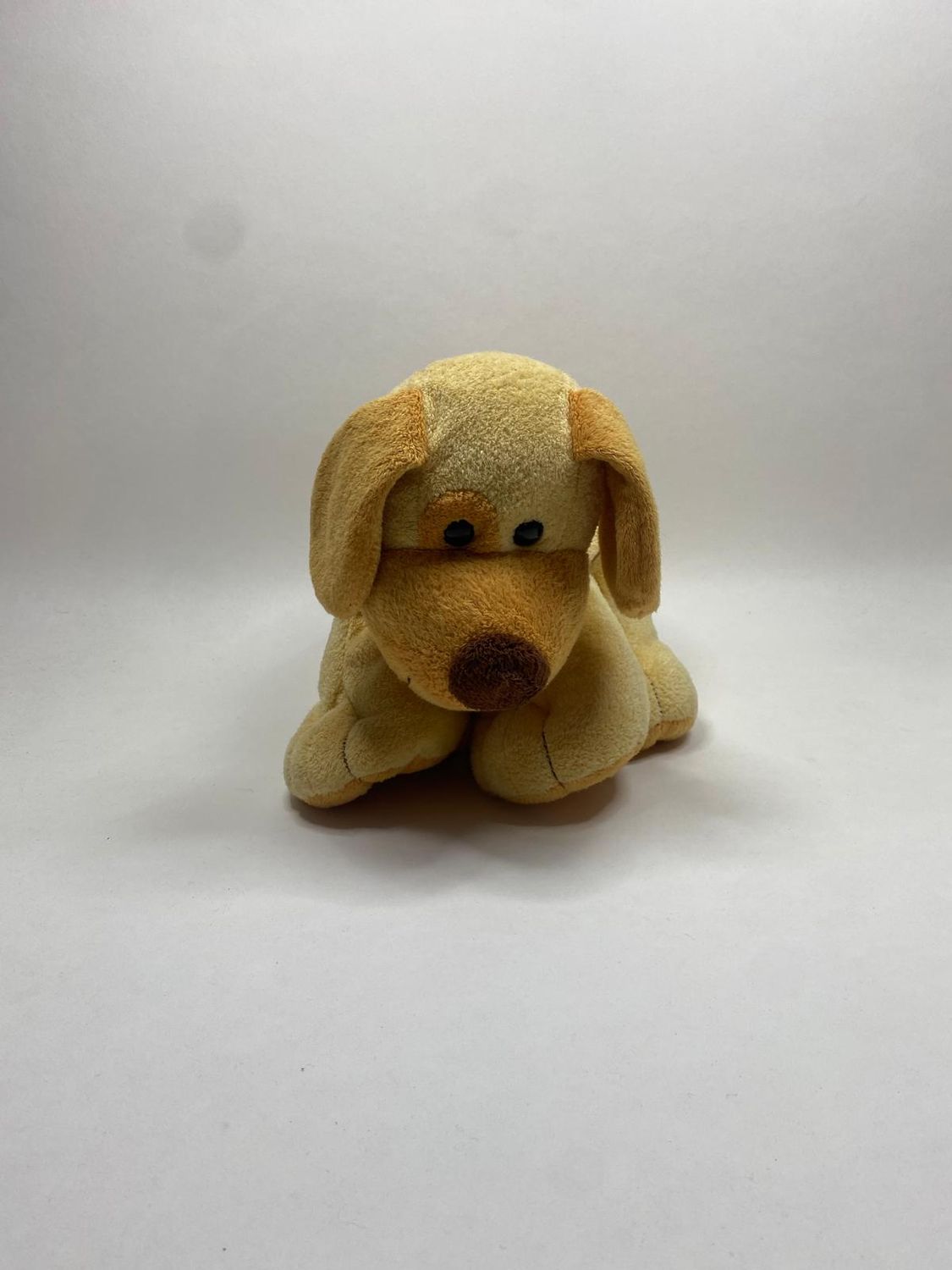 Hund Animal Alley liegend 38 cm selten