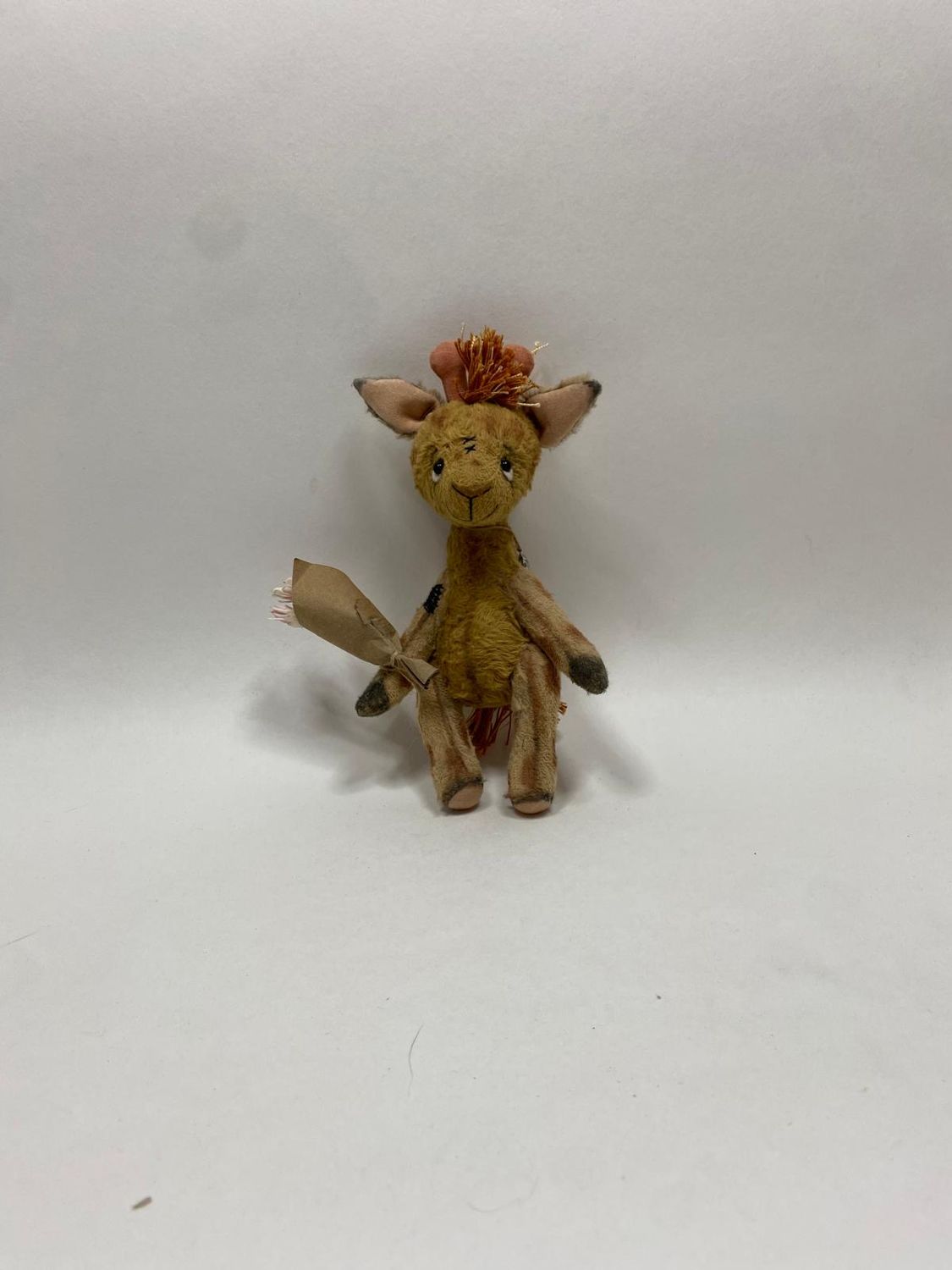 Giraffe Professionelle Handarbeit von einer Künstlerin aus Russland mit beweglichen Gliedern stehend 20 cm Sammlerstück Unikat