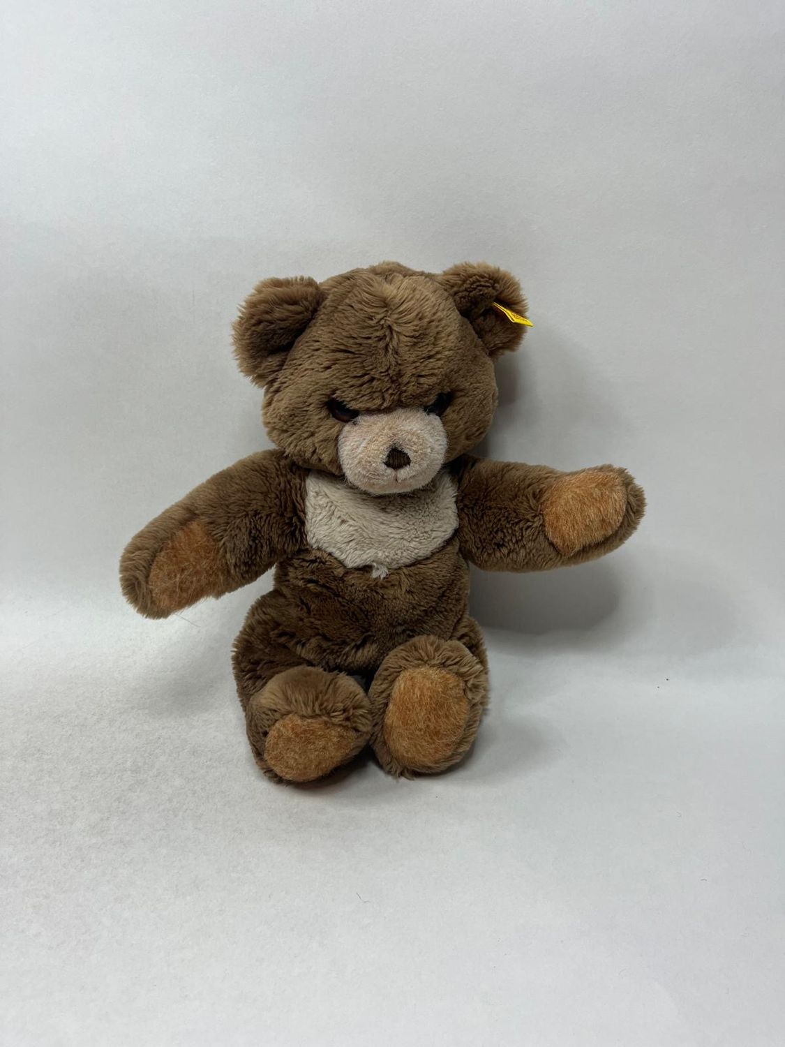 Steiff Teddy Cosy 5355/36 mit Knopf und Fahne stehend 33 cm selten