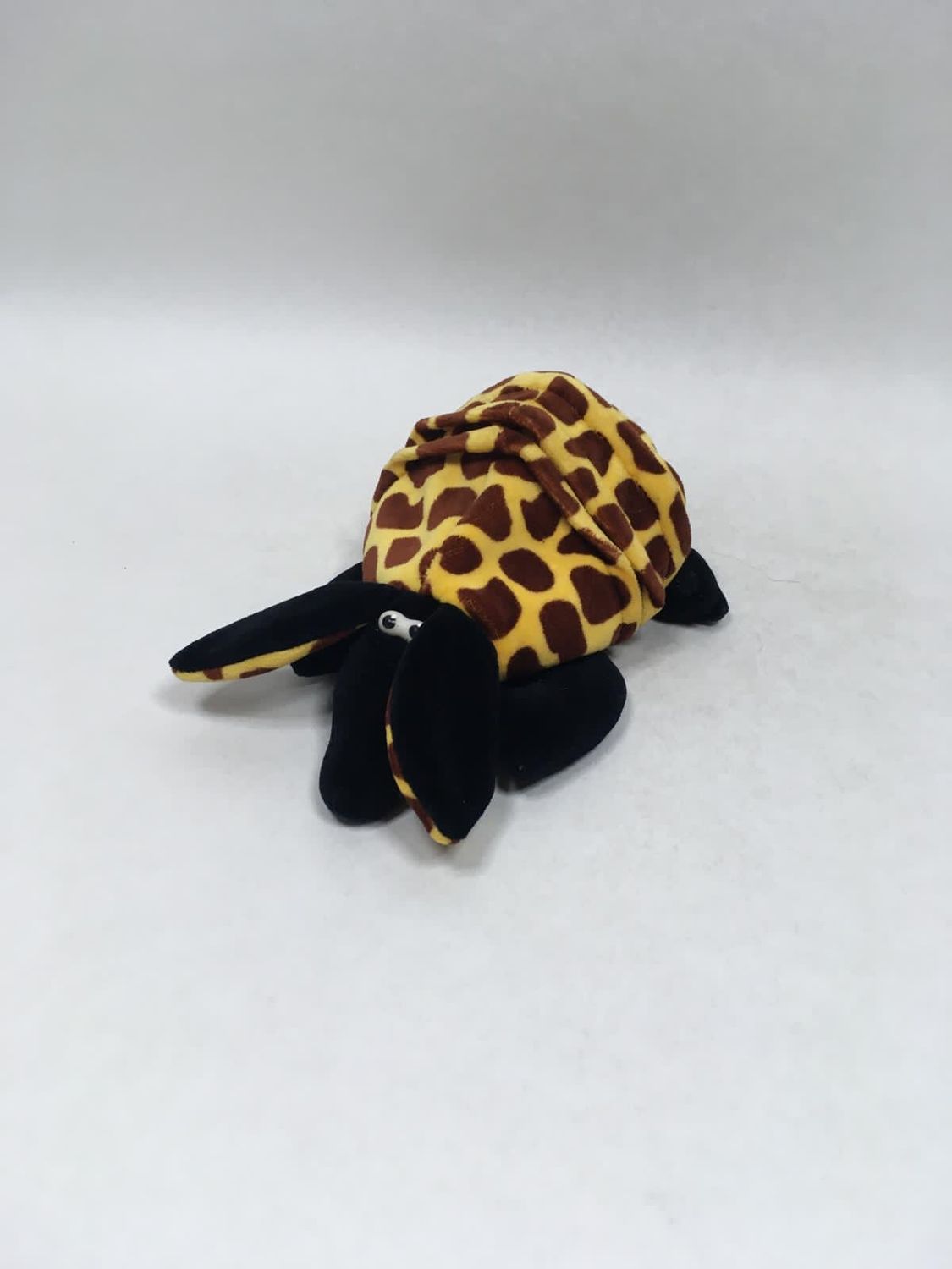 Perlsacktier Elli Pirelli Das Keuschheitsgürteltier liegend 22 cm Kult