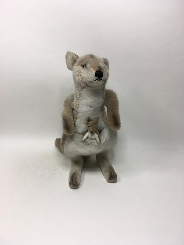 Känguru mit Baby Knuffel stehend 38 cm selten