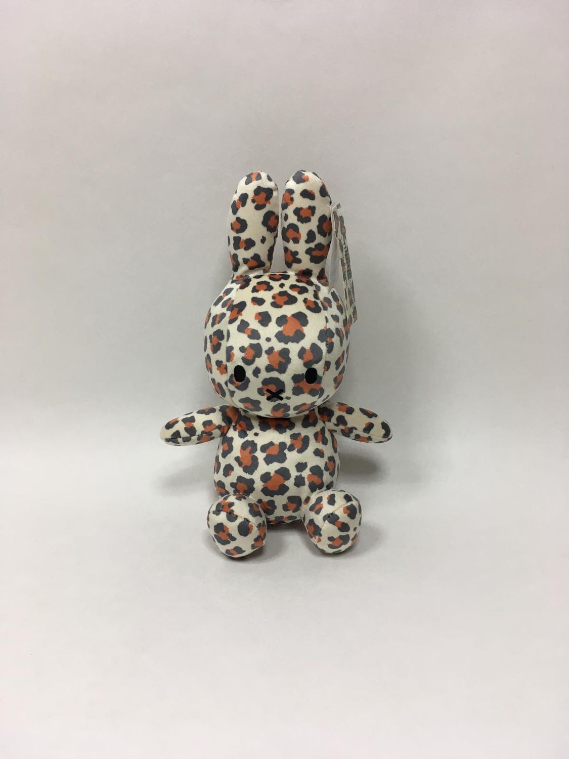 Hase Bon Ton Toys sitzend 25 cm Sammlerstück Neuwertig mit Etikett