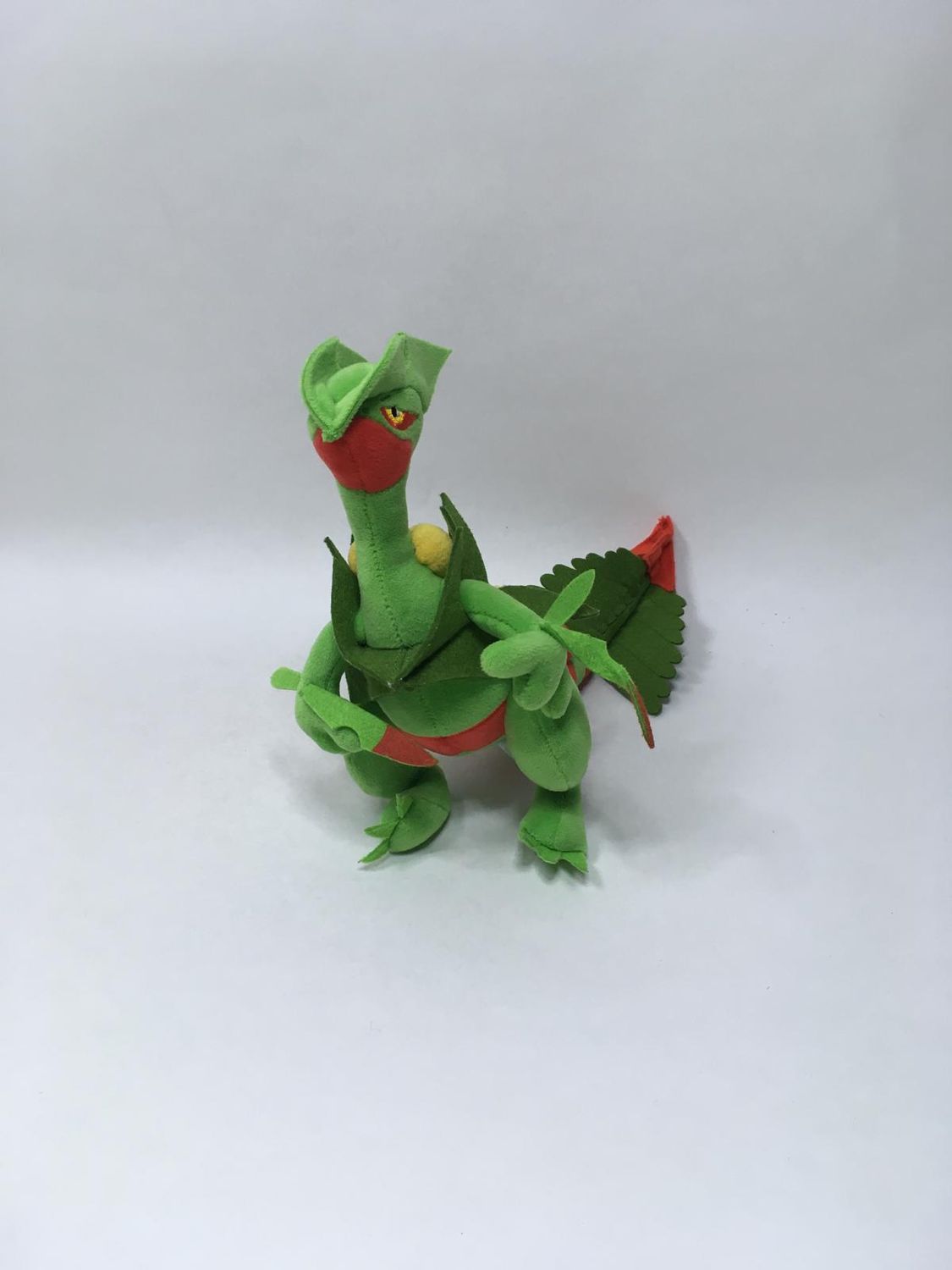 Pokemon Gewaldro Pokemon Center stehend 30 cm Mega Sammlerstück