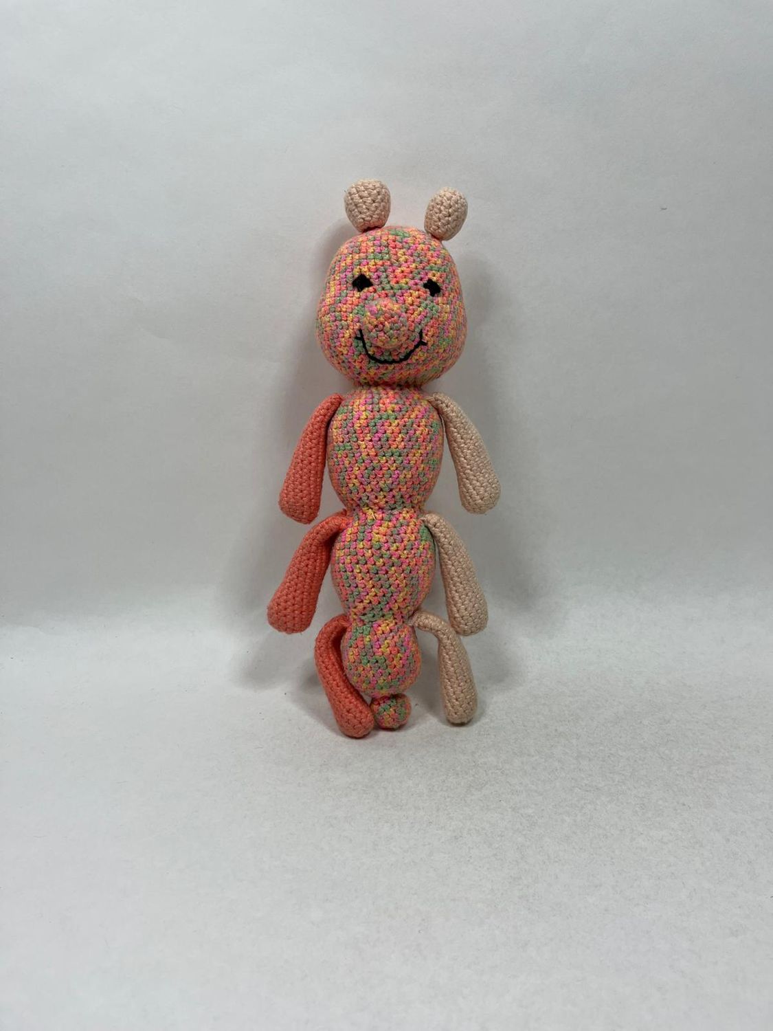 Raupe Handarbeit Knuffel stehend 33 cm Unikat