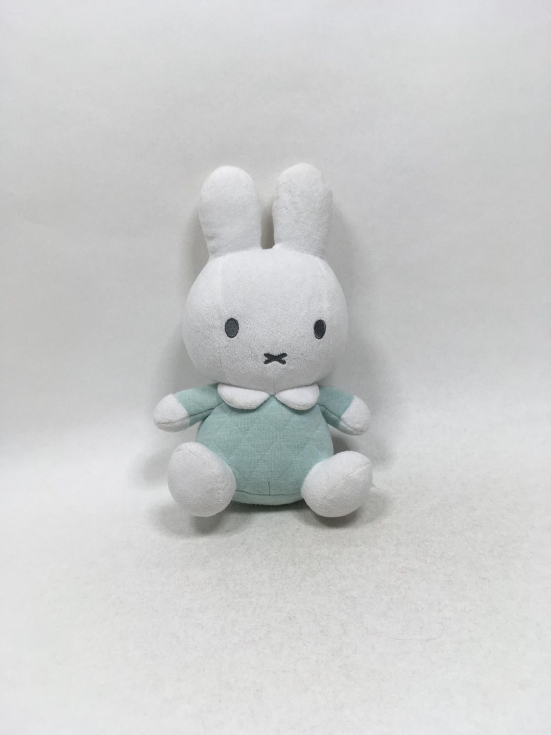 Hase Miffy Nijntje sitzend 27 cm Sammlerstück