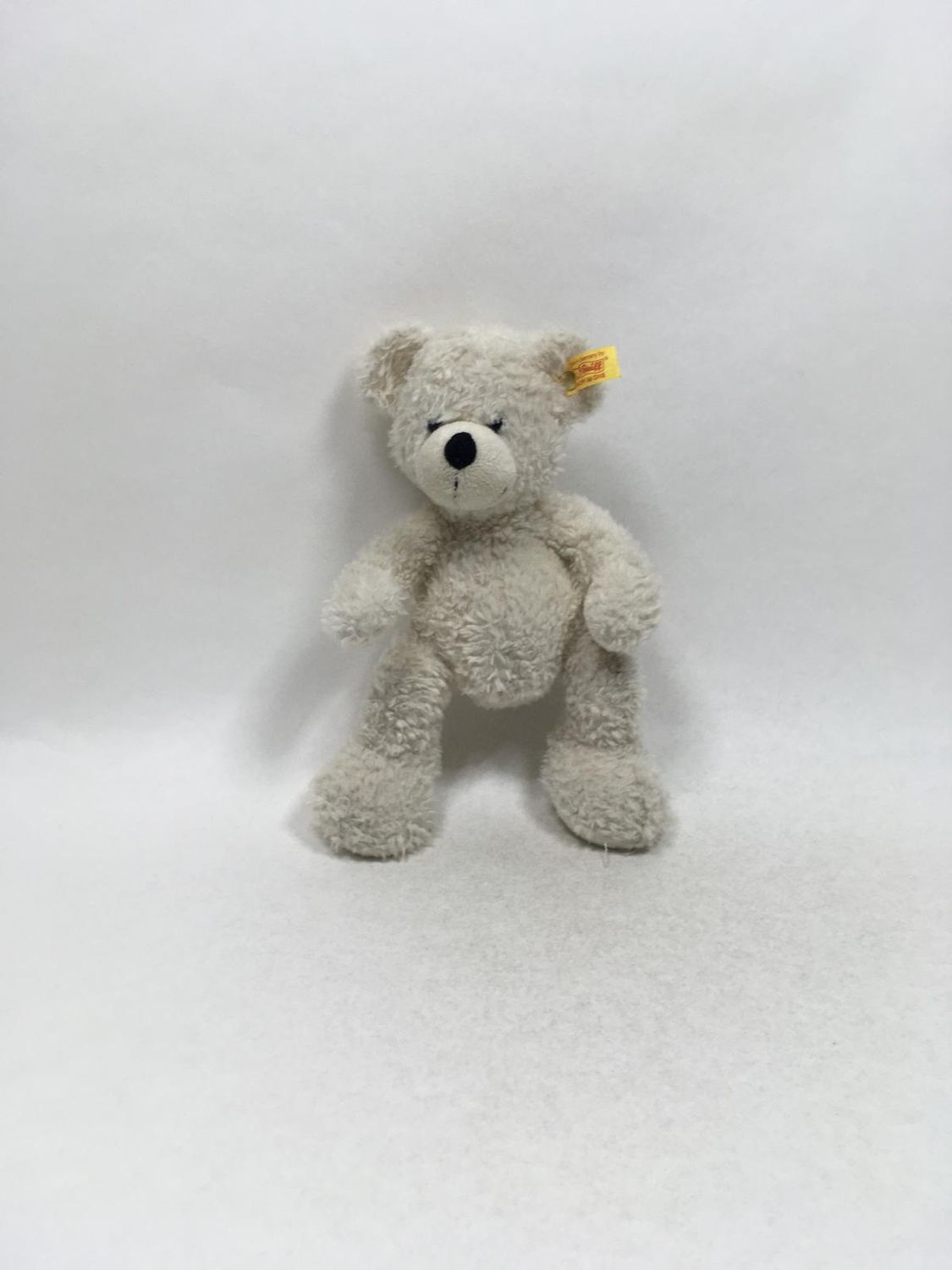 Steiff Teddy Lotte 111464 mit Knopf und Fahne stehend 27 cm selten