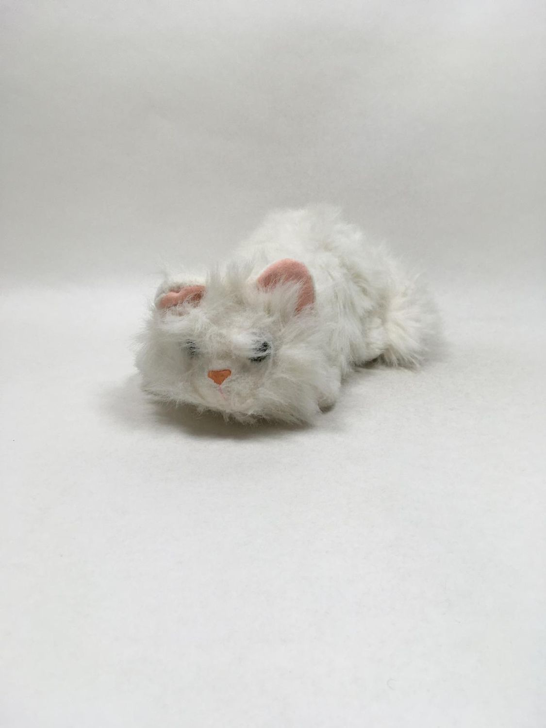 Katze Heunec liegend 55 cm selten